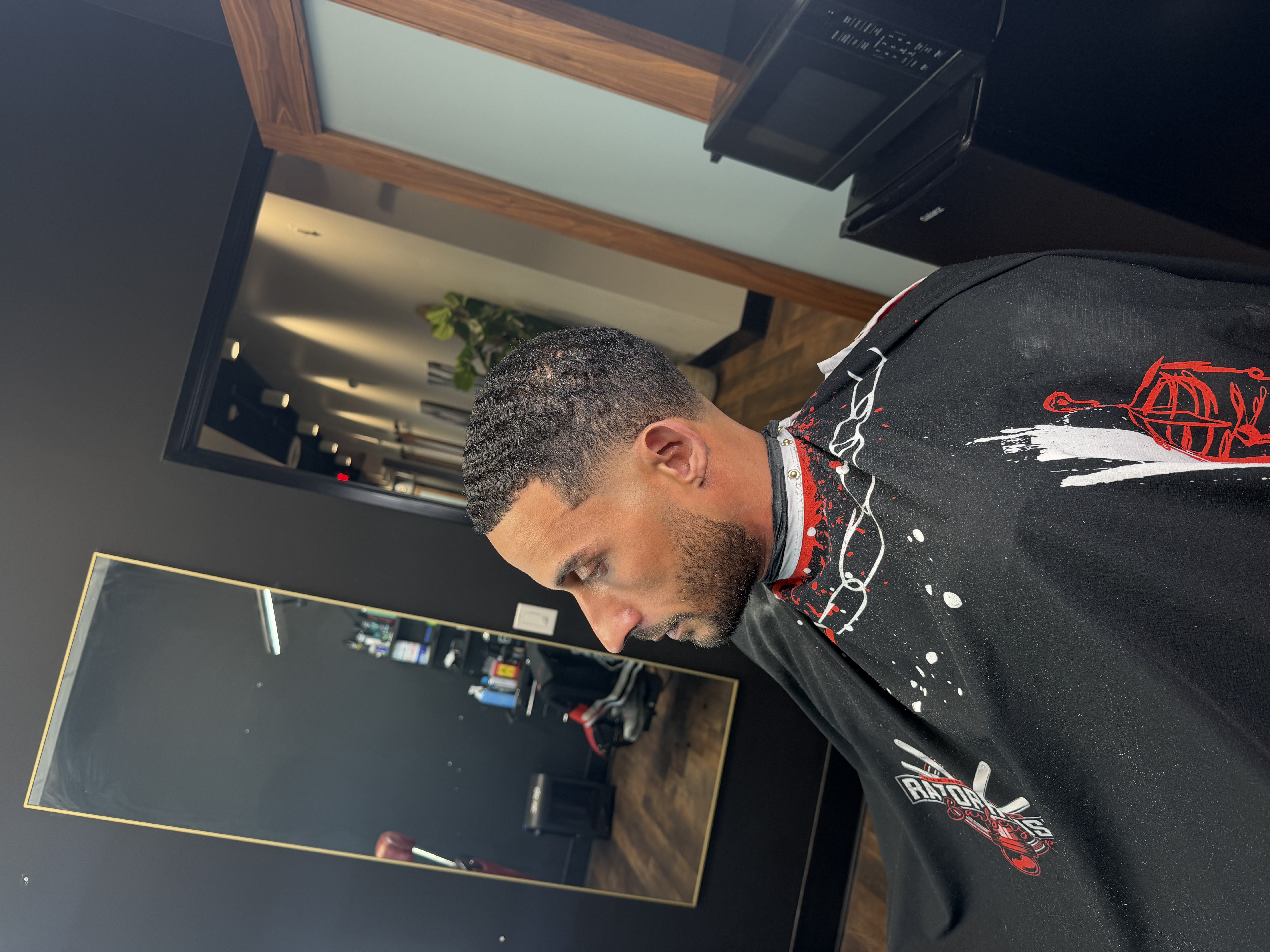 Wave cut with clean fade